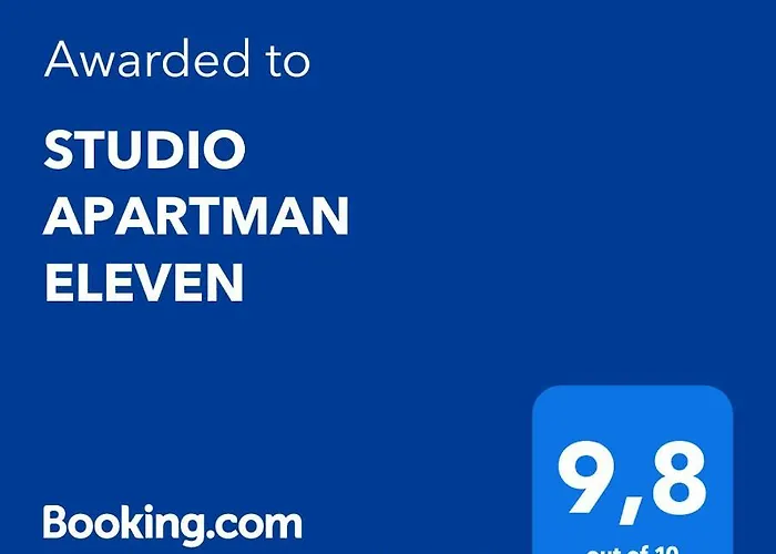 Eleven 아파트 로비니